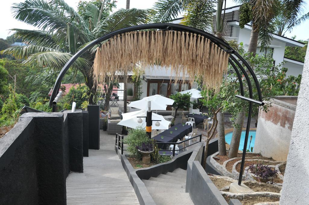 Date & Dine Resort Antipolo Dış mekan fotoğraf